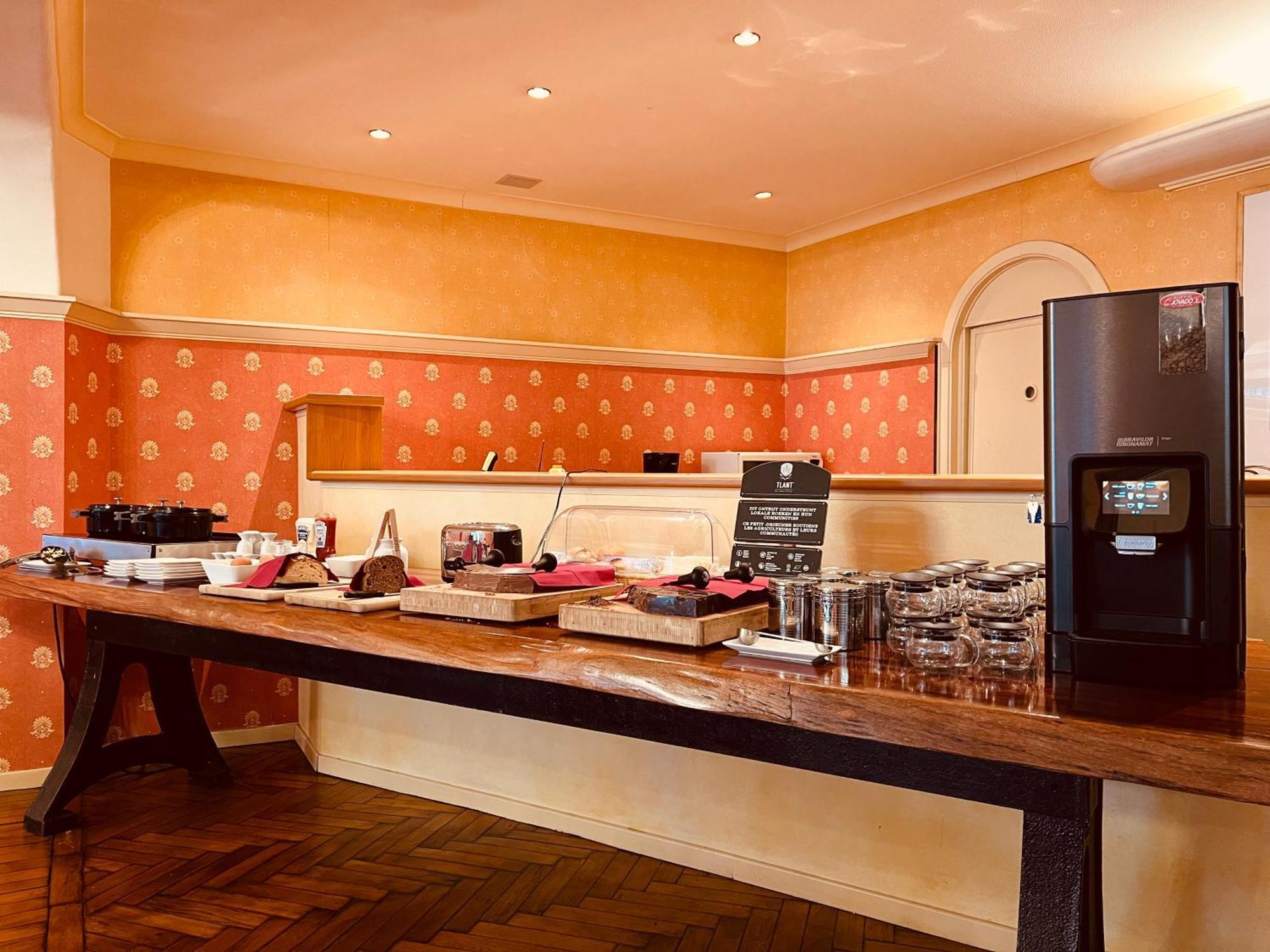 Avenue Hotel By F-Hotels Бланкенберге Екстериор снимка