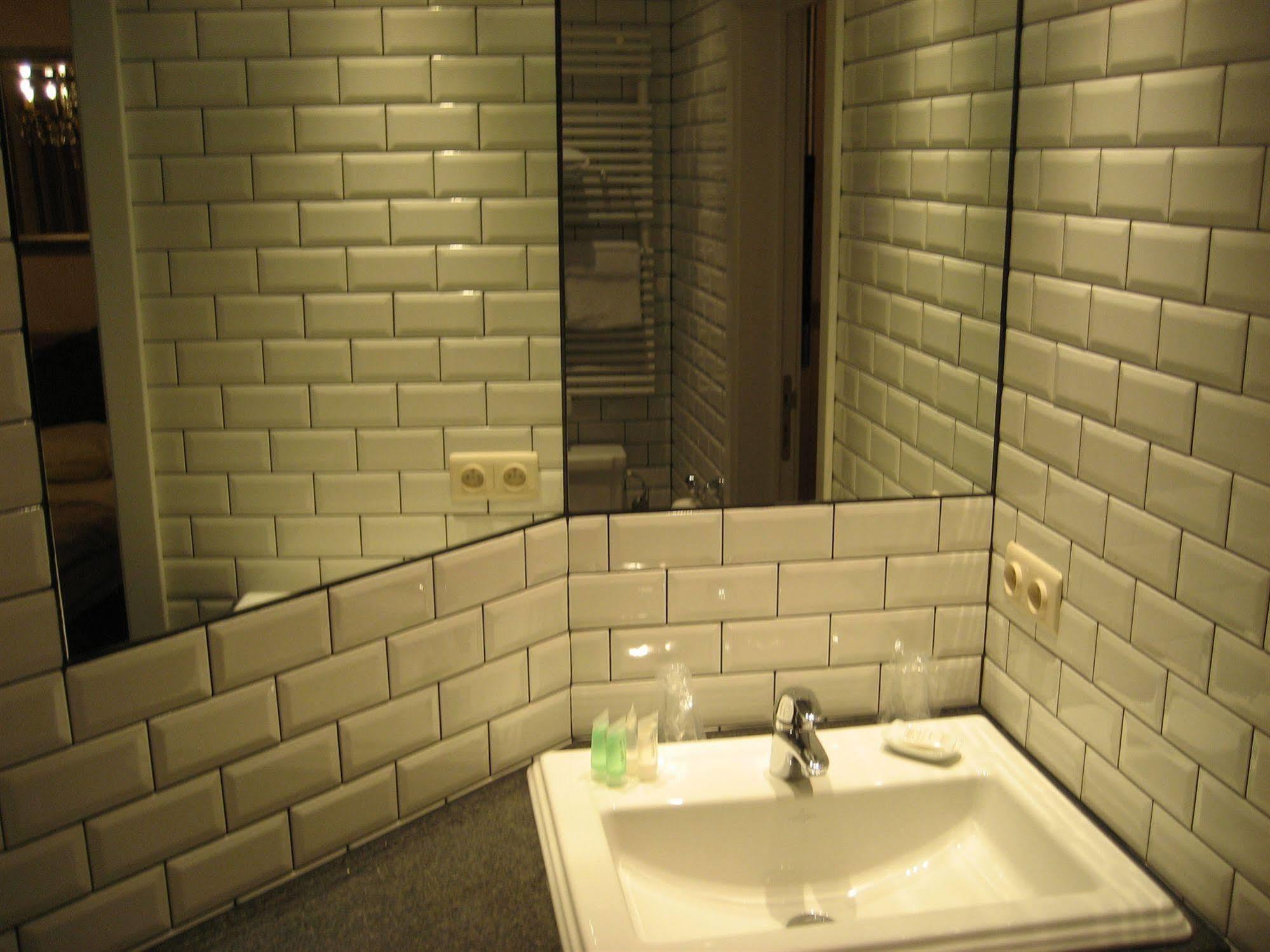 Avenue Hotel By F-Hotels Бланкенберге Екстериор снимка